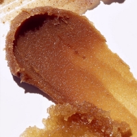 Скраб-пилинг для лица на основе  черного сахара и меда  /  Smart Peeling Honey Black Sugar Scrub